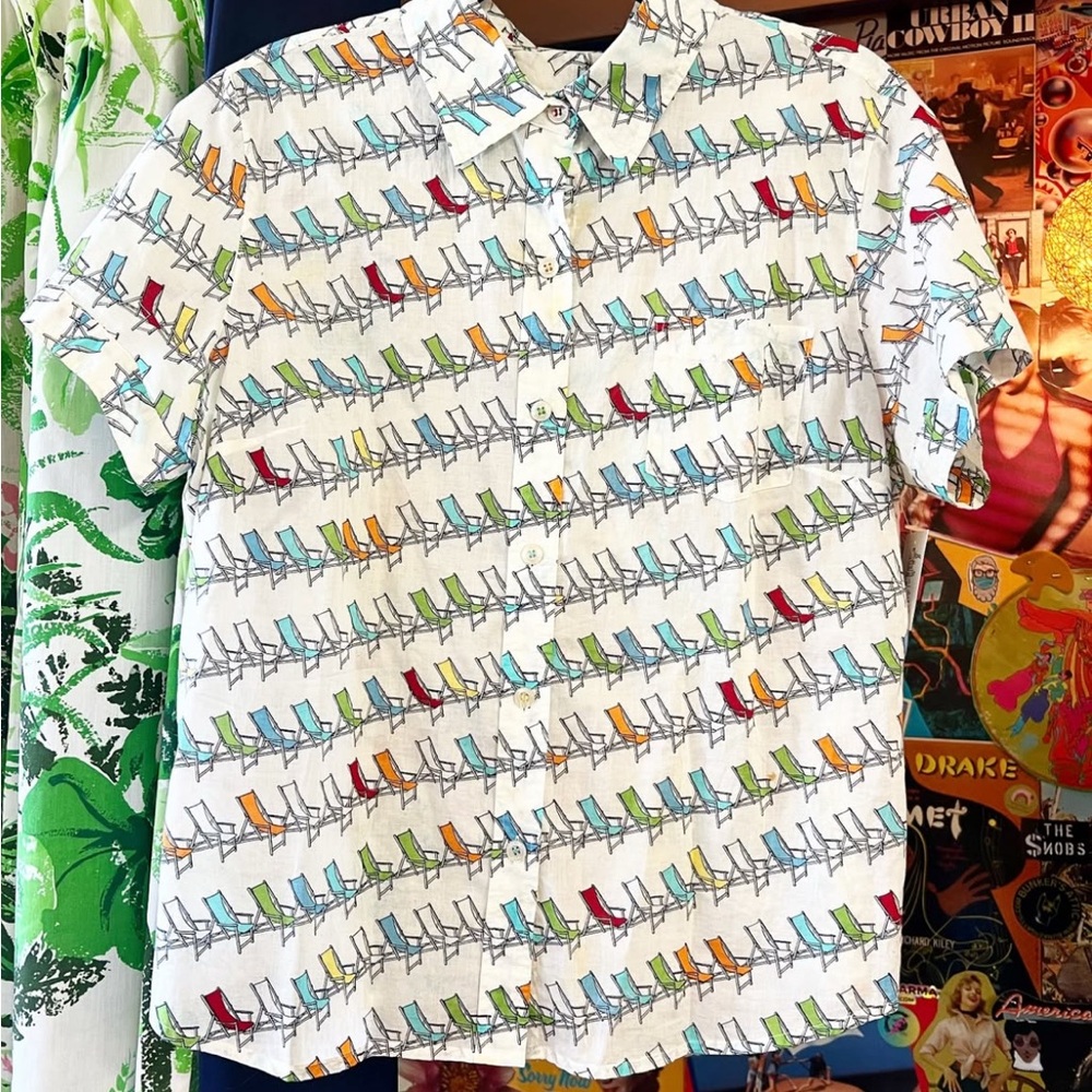 Vintage lawn chair cotton button up